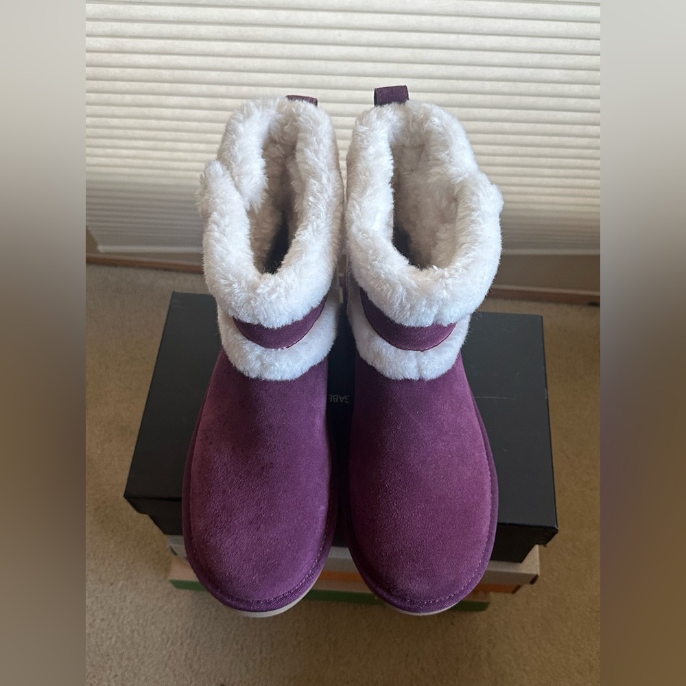 Women's Plush-Lined Suede Ankle Boot in Plum - Picture 5 of 10